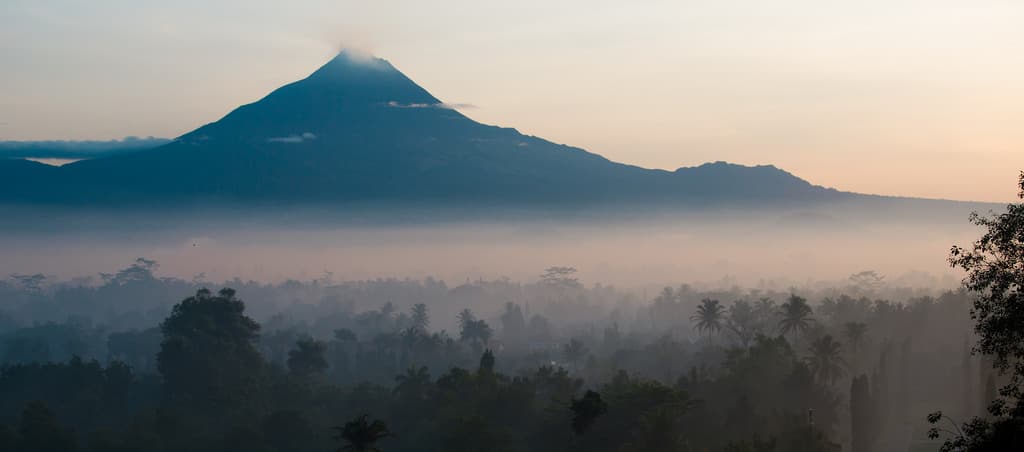 mont merapi volcan