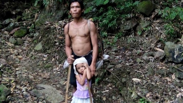 philippines positif aveugle fillette