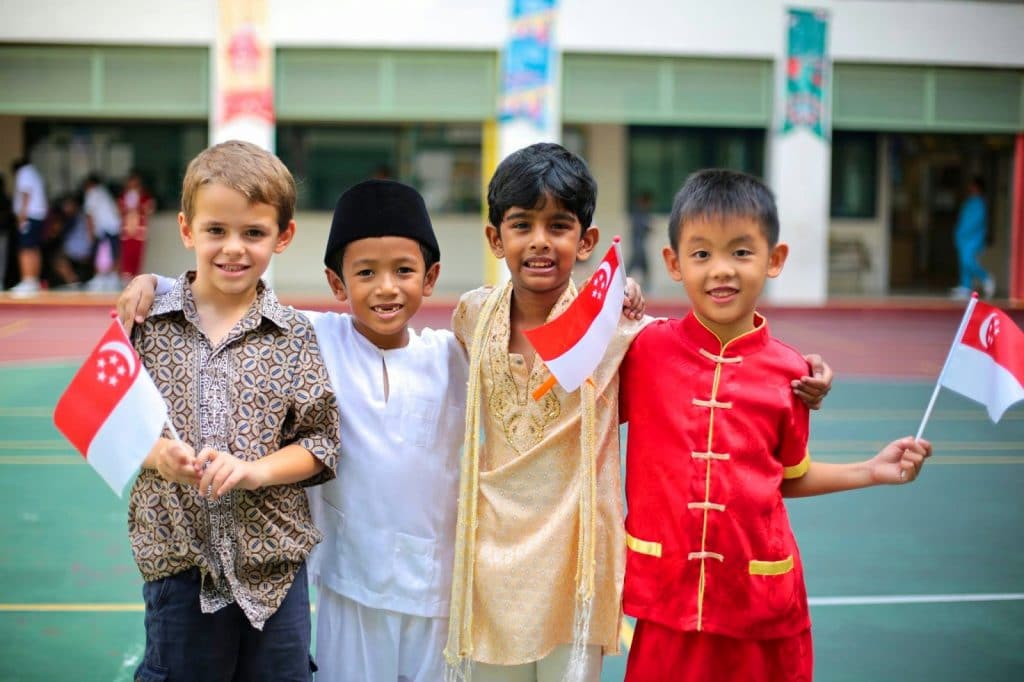 multi-racial singapour: indien, malais et chinois